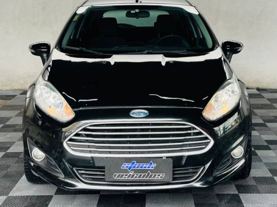 FORD - FIESTA - 2013/2014 - Preta - R$ 42.900,00