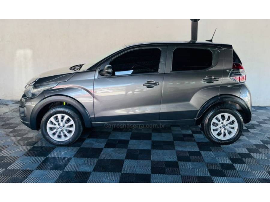 FIAT - MOBI - 2022/2022 - Cinza - R$ 47.900,00