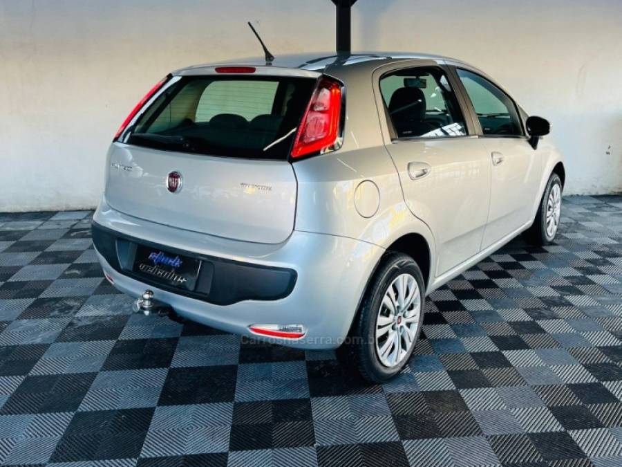 FIAT - PUNTO - 2013/2013 - Prata - R$ 39.900,00
