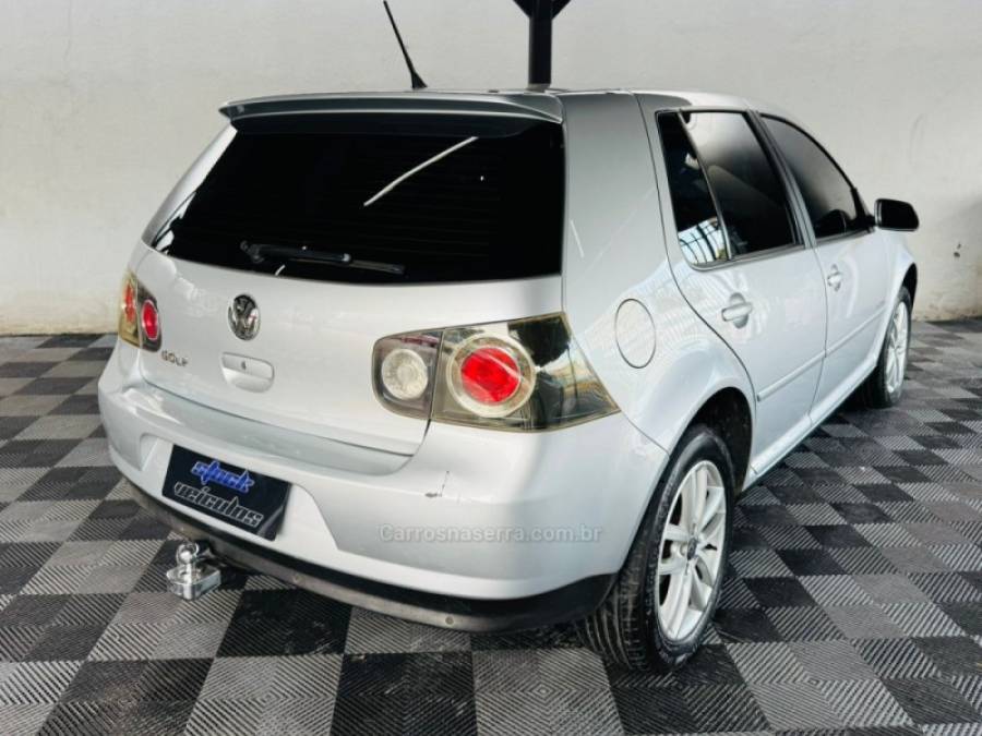 VOLKSWAGEN - GOLF - 2011/2011 - Prata - R$ 46.900,00