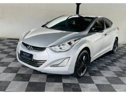 HYUNDAI - ELANTRA - 2014/2015 - Prata - R$ 65.900,00