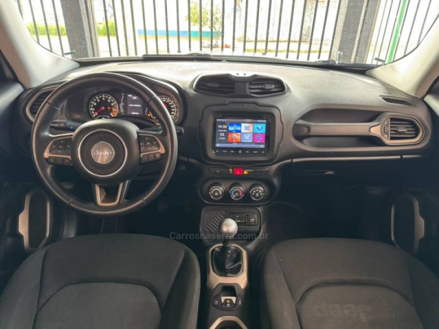 JEEP - RENEGADE - 2017/2018 - Prata - R$ 68.900,00