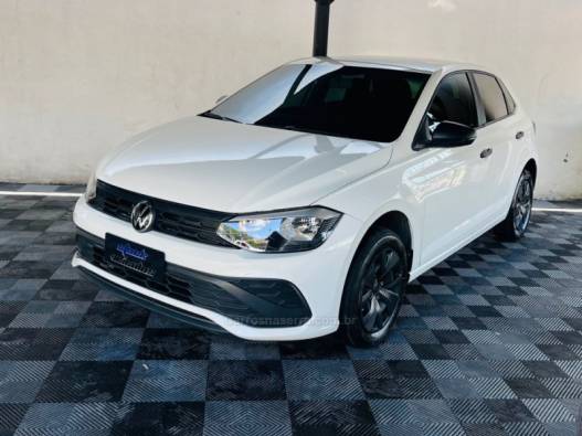 VOLKSWAGEN - POLO - 2024/2025 - Branca - R$ 75.900,00