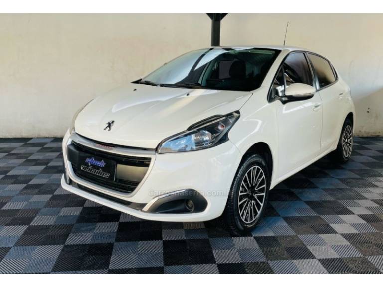 PEUGEOT - 208 - 2018/2018 - Branca - R$ 41.900,00