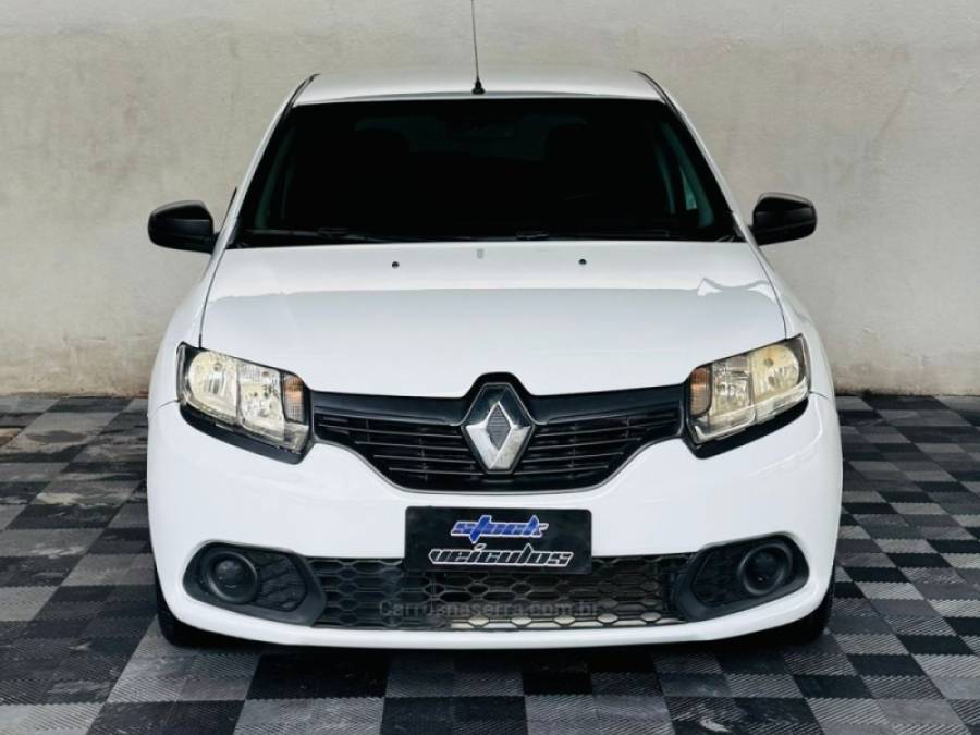 RENAULT - SANDERO - 2015/2016 - Branca - R$ 37.900,00