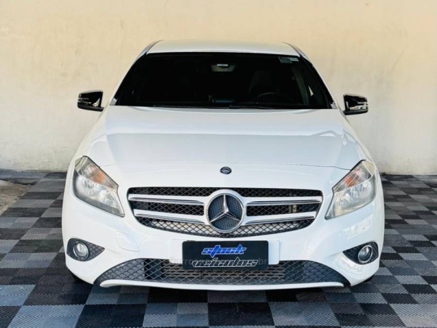 MERCEDES-BENZ - A 200 - 2013/2013 - Branca - R$ 71.900,00