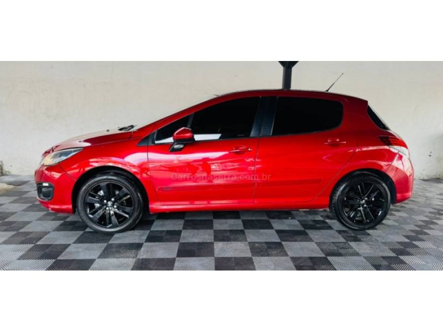 PEUGEOT - 308 - 2015/2016 - Vermelha - R$ 51.900,00