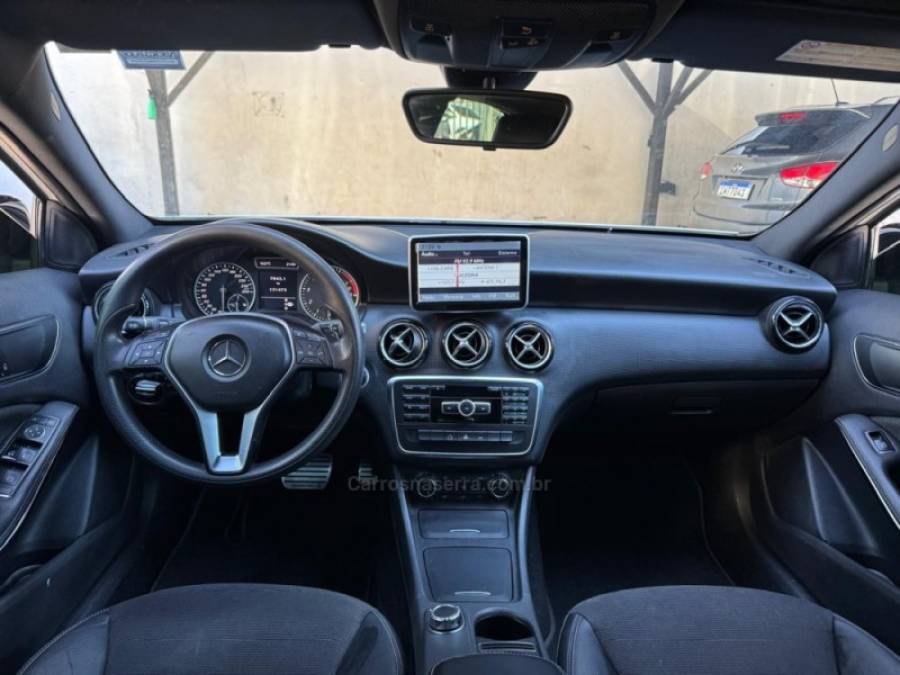 MERCEDES-BENZ - A 200 - 2013/2013 - Branca - R$ 71.900,00