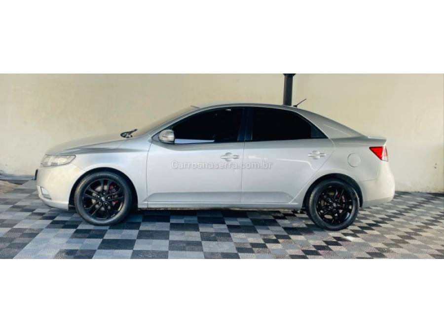 KIA MOTORS - CERATO - 2012/2012 - Prata - R$ 48.900,00