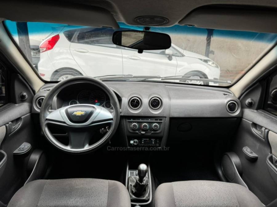 CHEVROLET - CELTA - 2013/2012 - Preta - R$ 27.900,00
