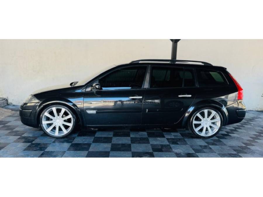 RENAULT - MÉGANE - 2012/2013 - Preta - R$ 32.900,00