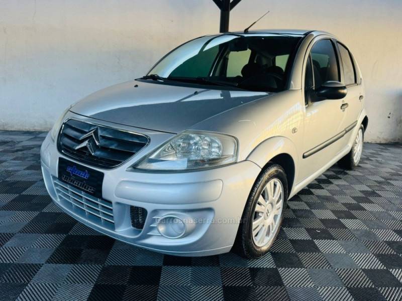 CITROËN - C3 - 2010/2011 - Prata - R$ 23.900,00