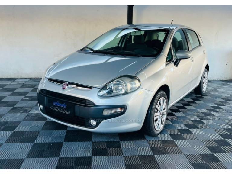 FIAT - PUNTO - 2013/2013 - Prata - R$ 40.900,00