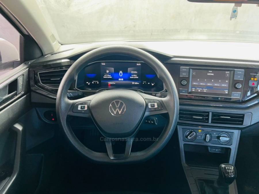 VOLKSWAGEN - POLO - 2023/2023 - Branca - R$ 72.900,00