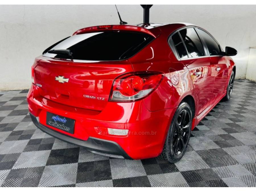 CHEVROLET - CRUZE - 2013/2014 - Vermelha - R$ 68.900,00