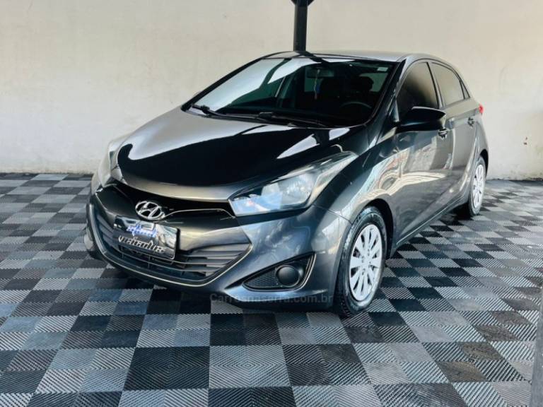 HYUNDAI - HB20 - 2012/2013 - Cinza - R$ 41.900,00