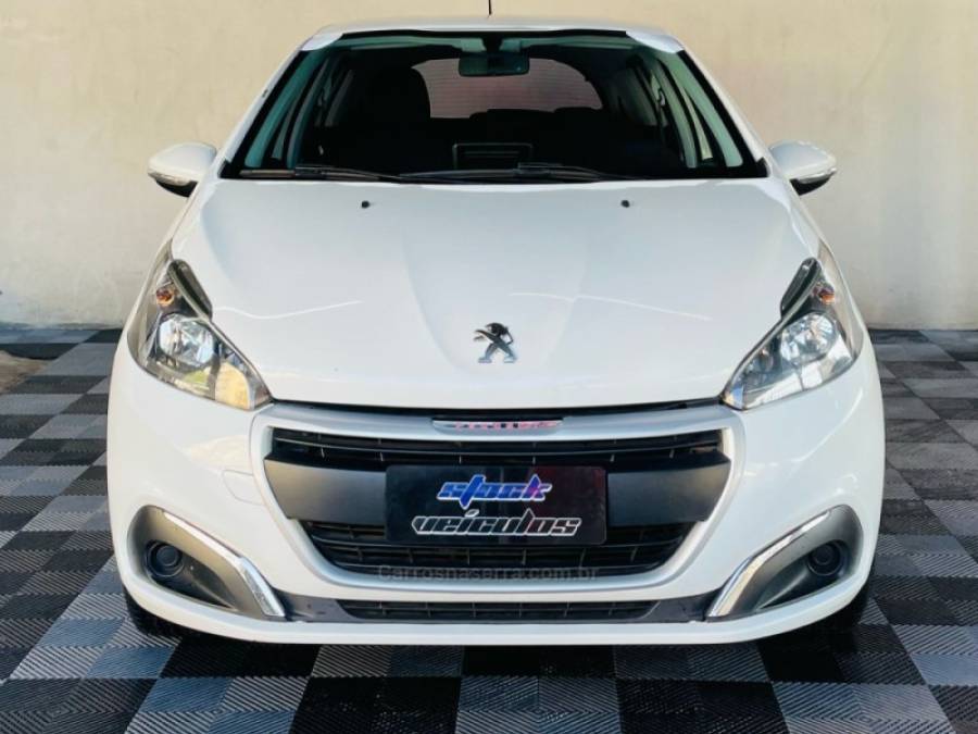 PEUGEOT - 208 - 2018/2018 - Branca - R$ 41.900,00
