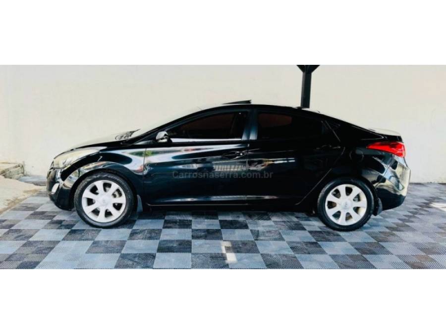 HYUNDAI - ELANTRA - 2011/2012 - Preta - R$ 62.900,00