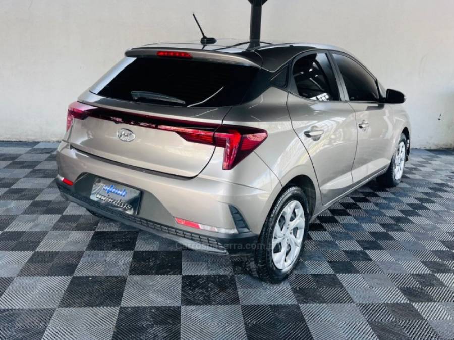 HYUNDAI - HB20 - 2023/2024 - Cinza - R$ 65.900,00