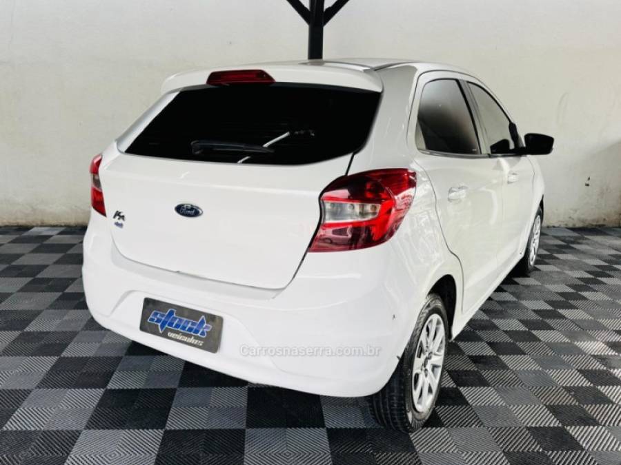 FORD - KA - 2018/2018 - Branca - R$ 37.900,00