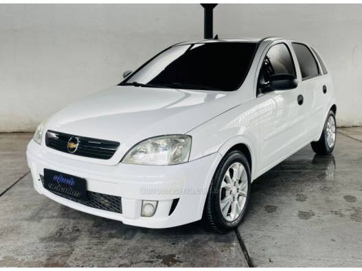 CHEVROLET - CORSA - 2011/2012 - Branca - R$ 33.900,00