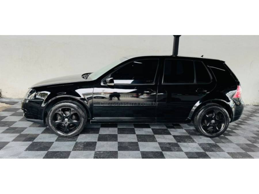 VOLKSWAGEN - GOLF - 2008/2009 - Preta - R$ 39.900,00