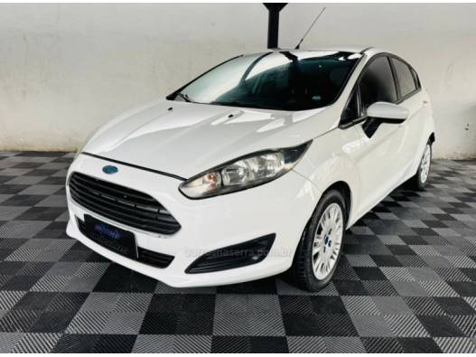 FORD - FIESTA - 2013/2014 - Branca - R$ 39.900,00
