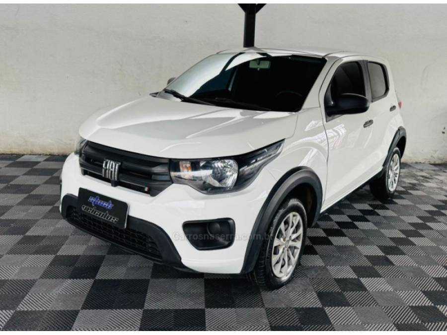 FIAT - MOBI - 2022/2023 - Branca - R$ 53.900,00